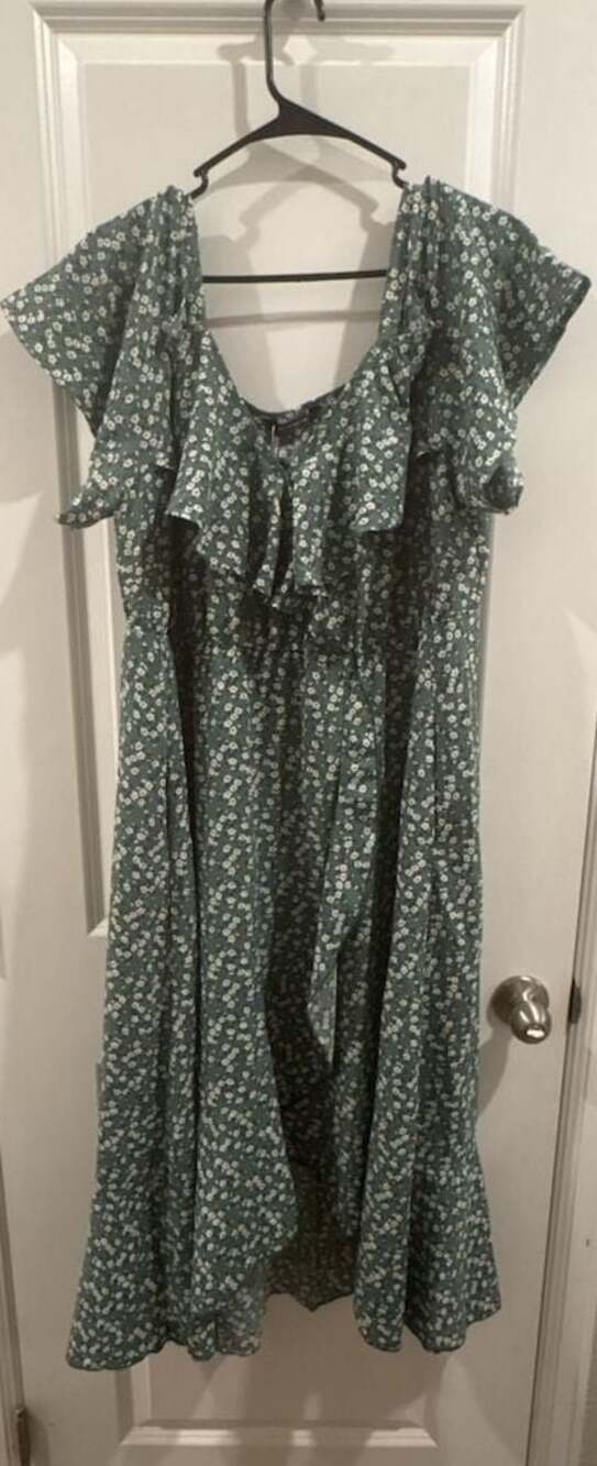 BloomChic Green Floral Cold Shoulder Ruffle Midi Dress